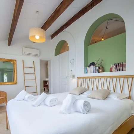 Garavan, Paradis Face A La מנטון