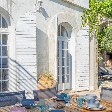 Garavan, Paradis Face A La *